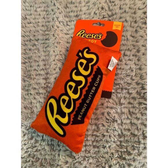 Reese’s Dog Toy - Picture 2 of 3